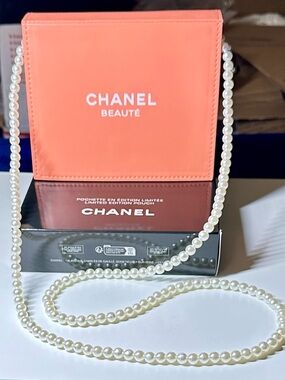 CHANEL Makeup Takeaway Limited Edition Pouch w/ Add-On Faux Pearl Strap GWP NWB